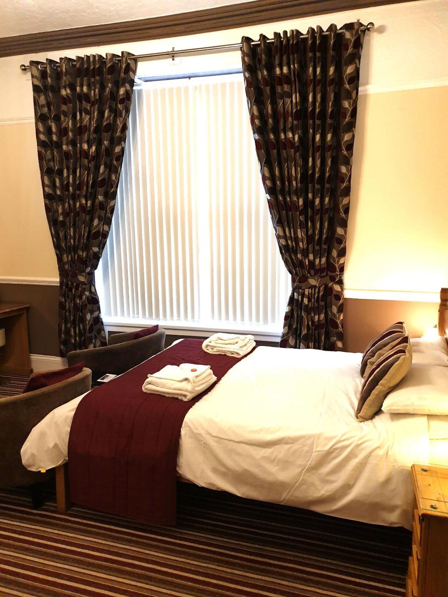 Appletorre House Holiday Flats - Pet Friendly And Private Parking Торки Стая снимка